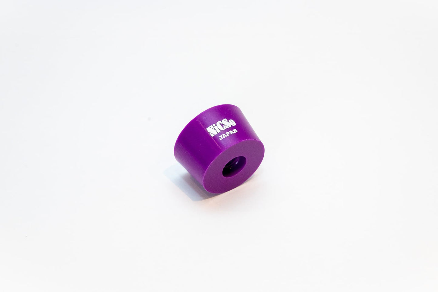 BUREEN is sound isolation feet. Made of formulated polyurethane gel. Reducing vibration transmission to zero.