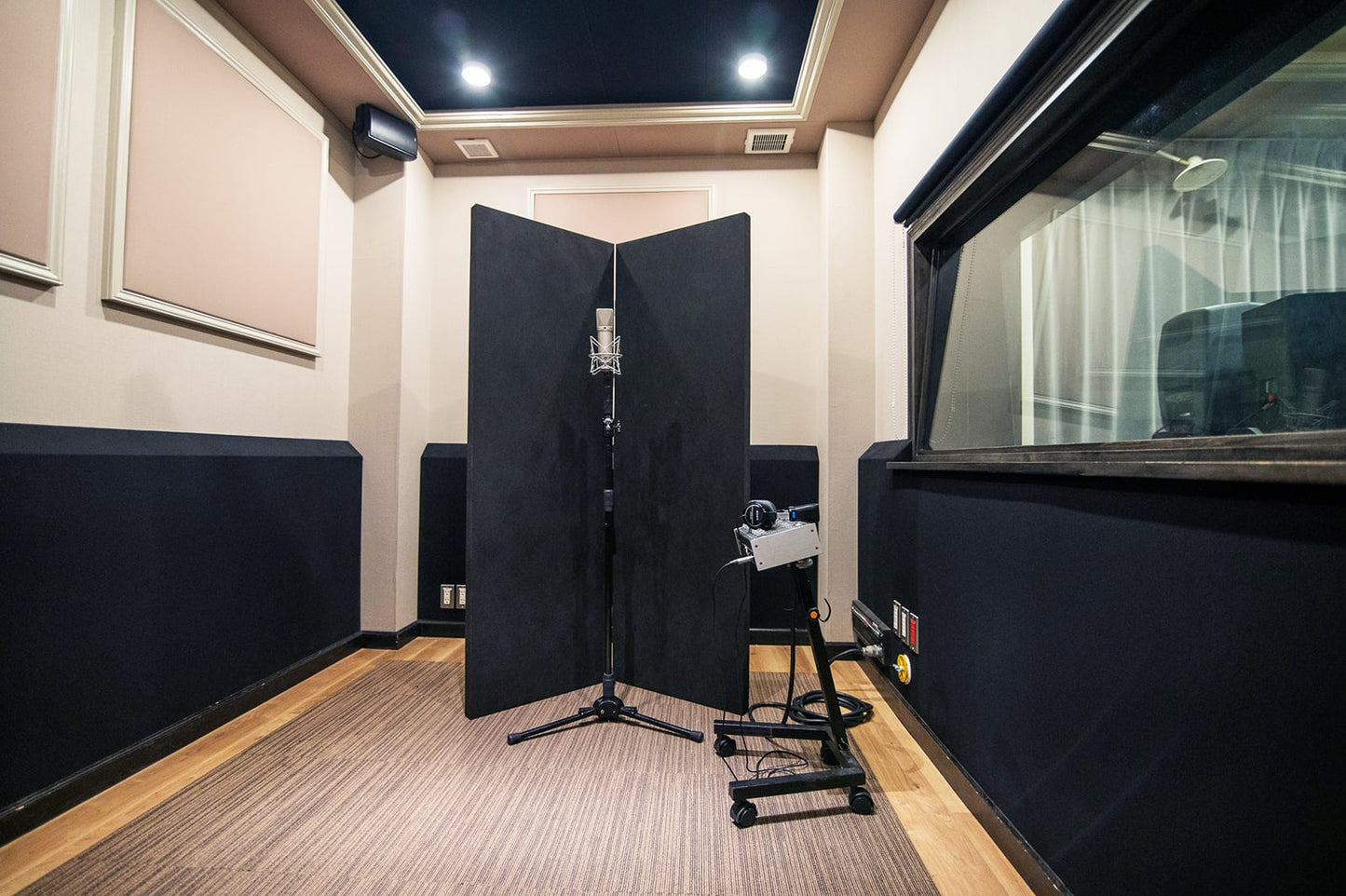 Foldable Acoustic Panels TWOFOLD.